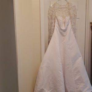 Wedding dress
